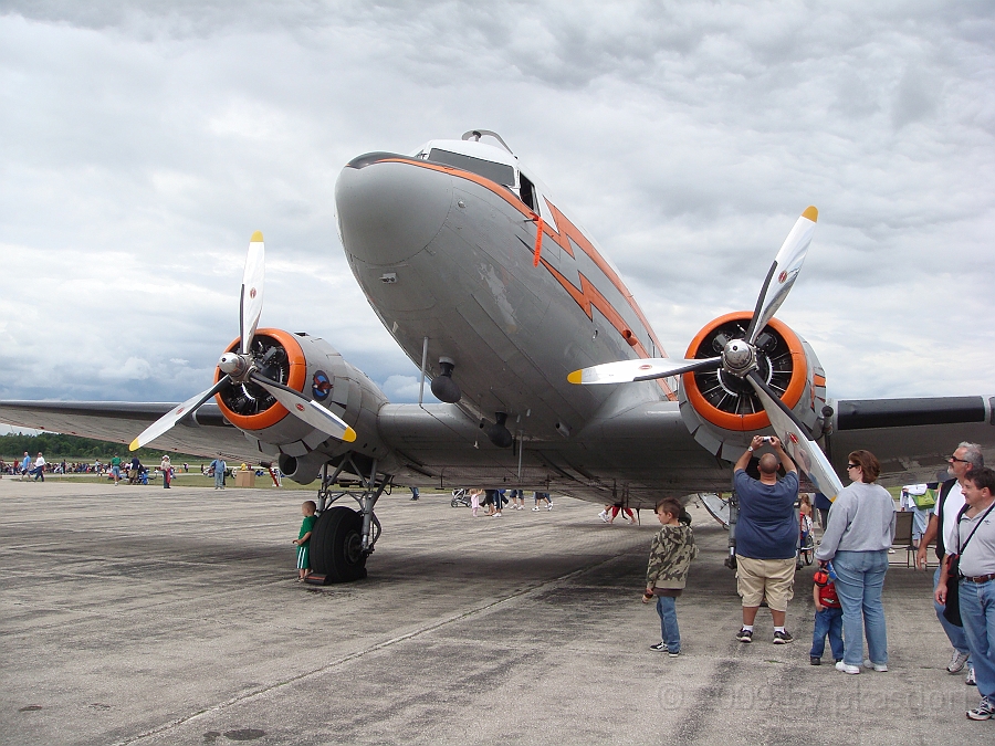 Willow Run Airshow [2009 July 18] 046.JPG - Scenes from the Thunder Over Michigan Air Show at Willow Run Airport